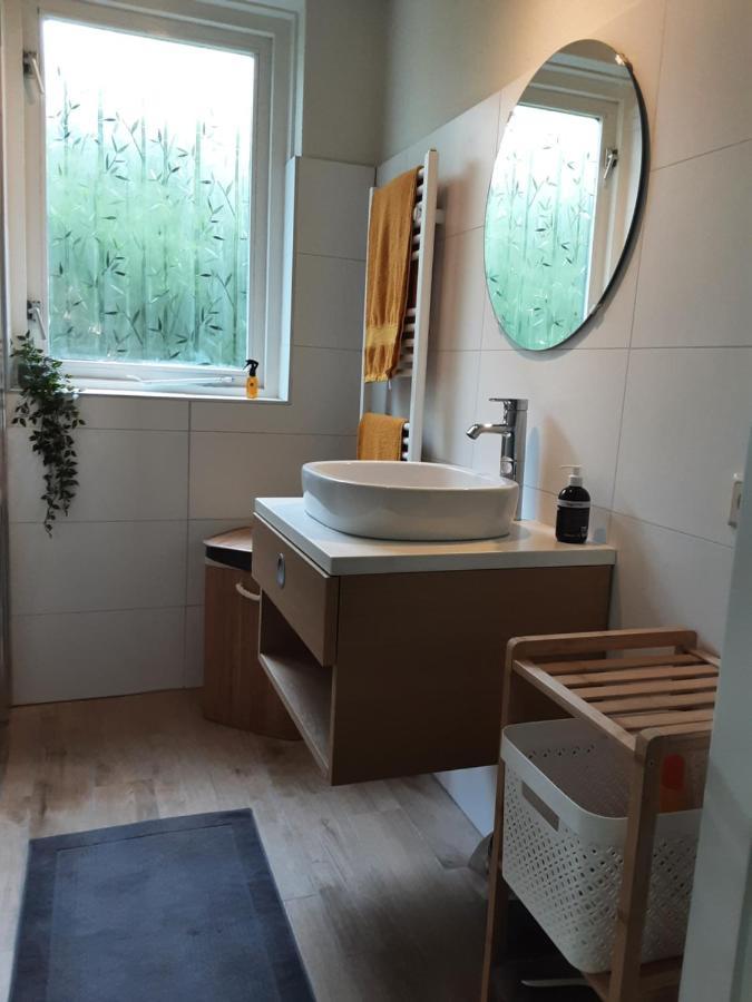Ewijk Rumah Senang Wellness Met Hottub En Tuin מראה חיצוני תמונה