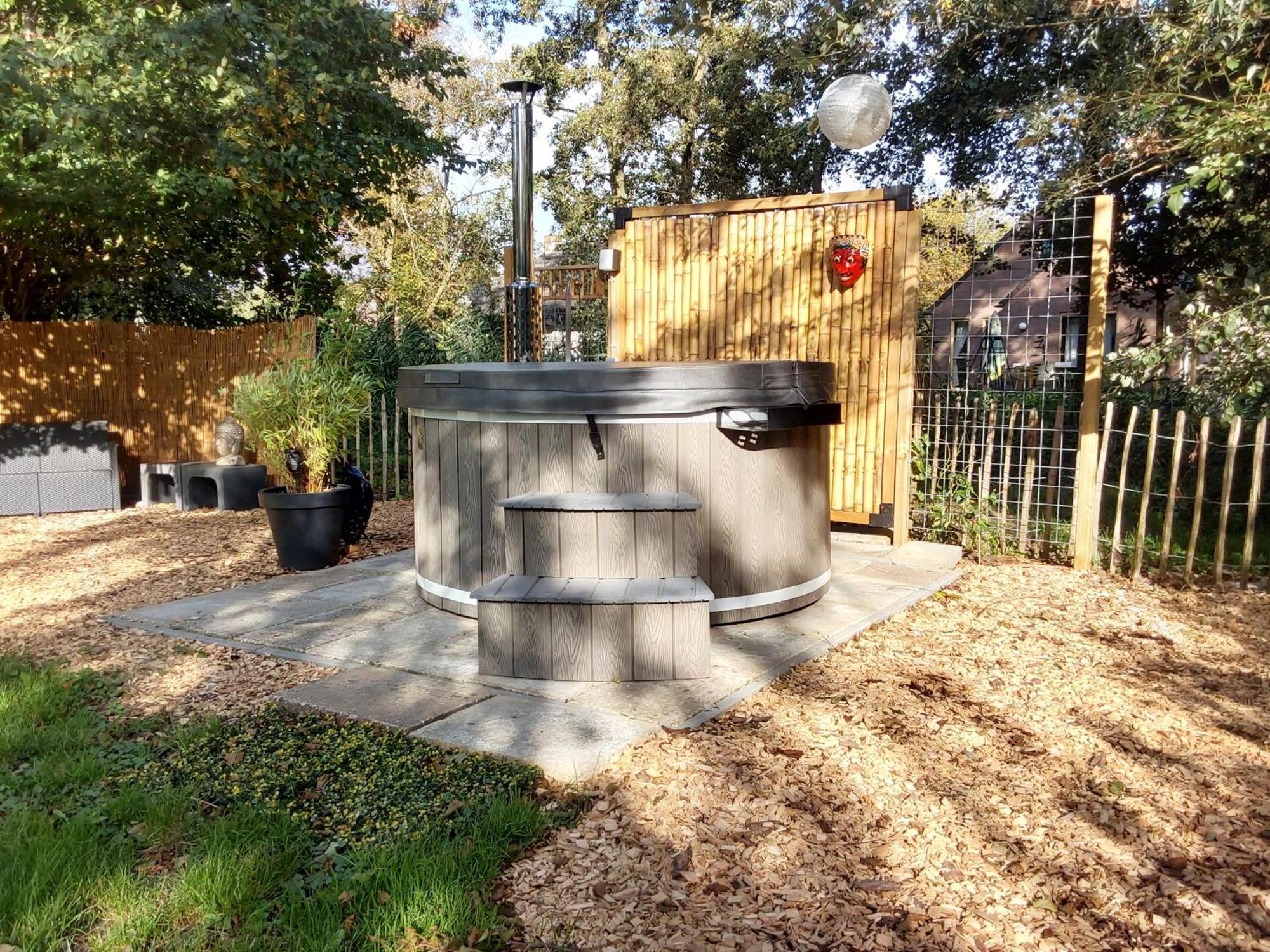 Ewijk Rumah Senang Wellness Met Hottub En Tuin מראה חיצוני תמונה